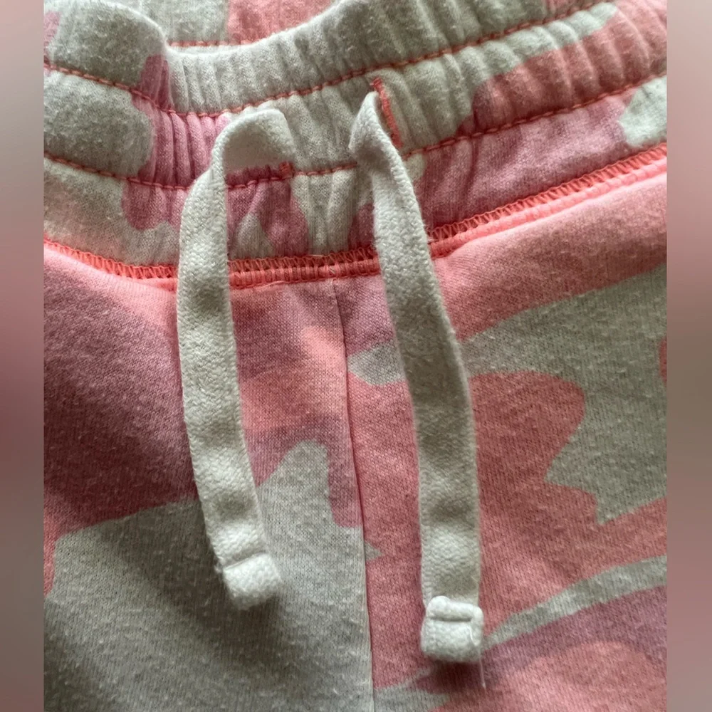 Justice kids girls size medium 10‎ camouflage pink white cotton rough hem shorts
